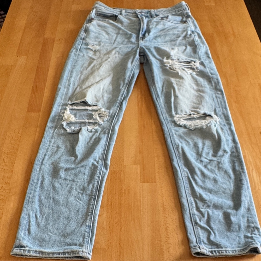American Eagle Outfitters Light Blue Ripped wide leg straight  Jeans in long